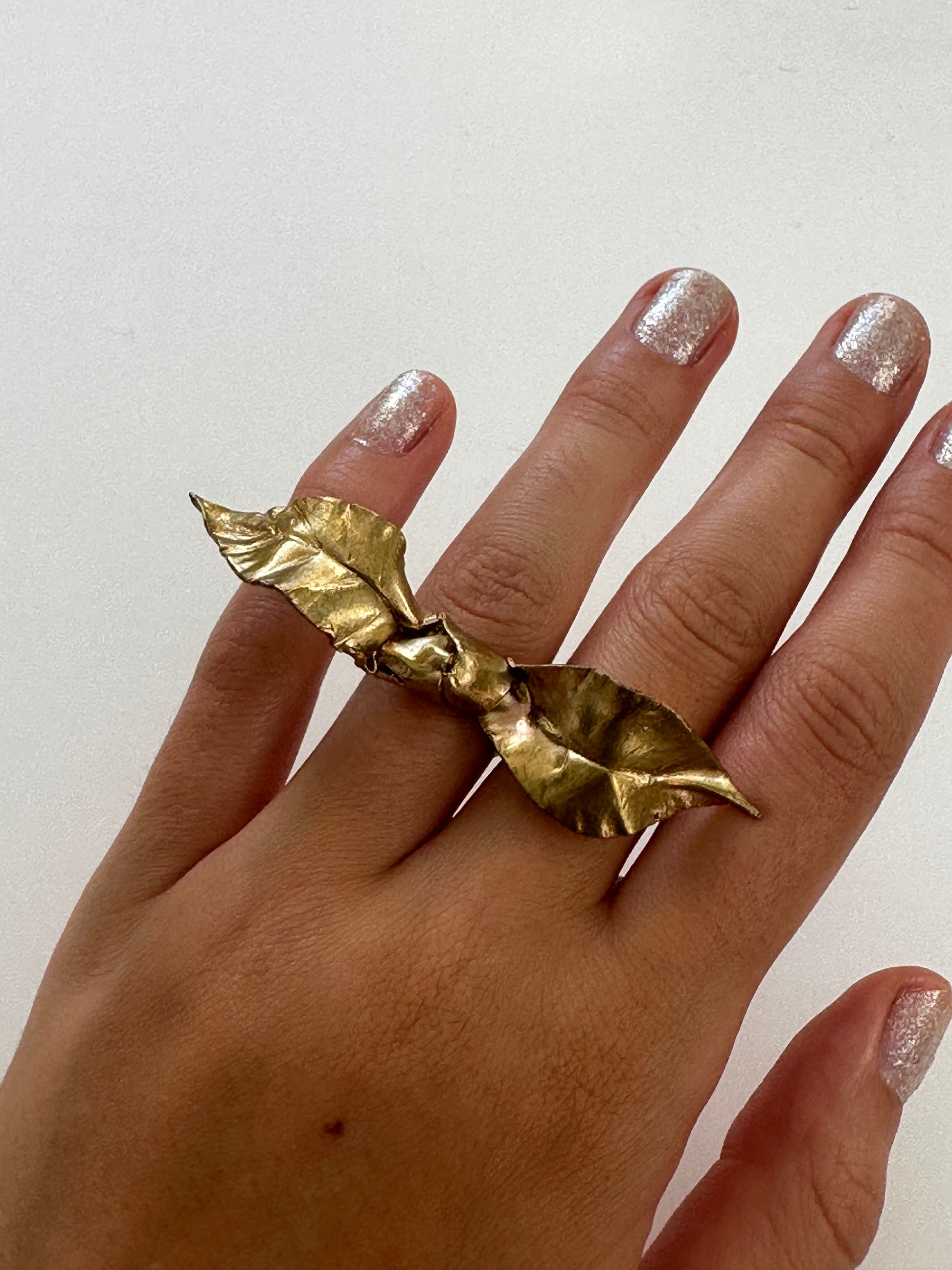 Leaf Bow Ring