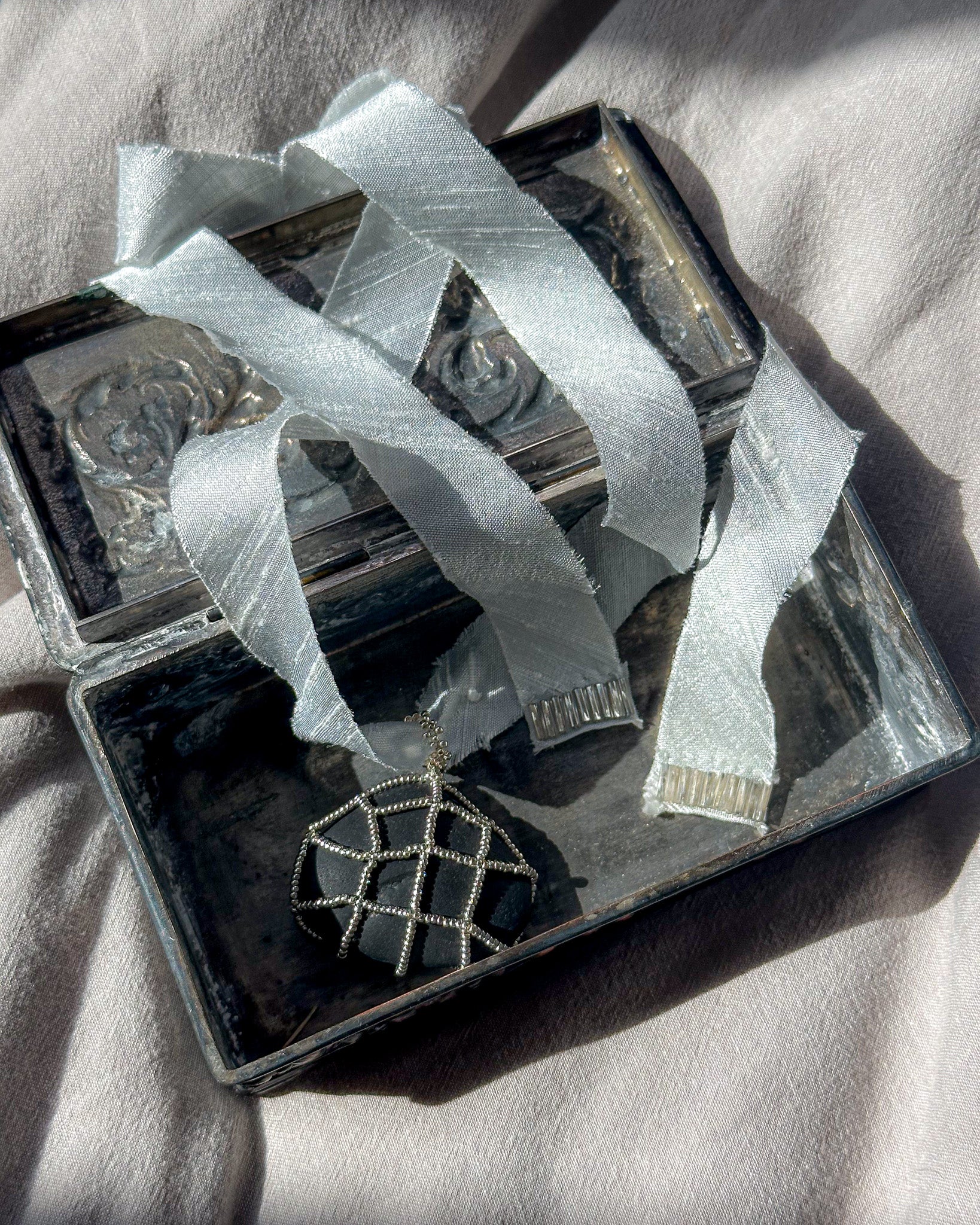 Bound Rock Necklace no.4