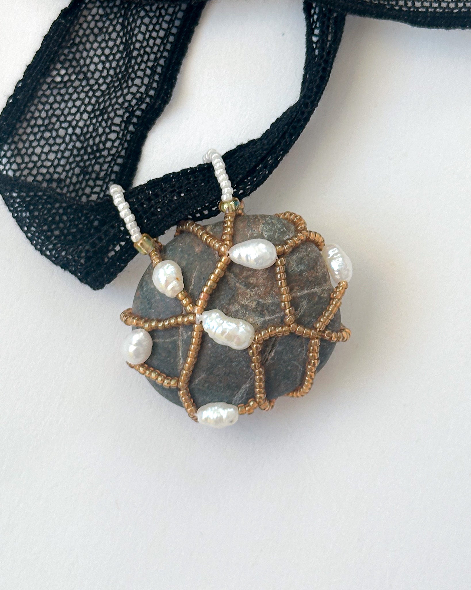 Bound Rock Necklace no.12